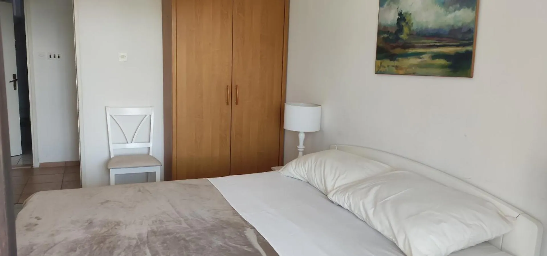 Apartments Tessa 77 메덜린 크로아티아